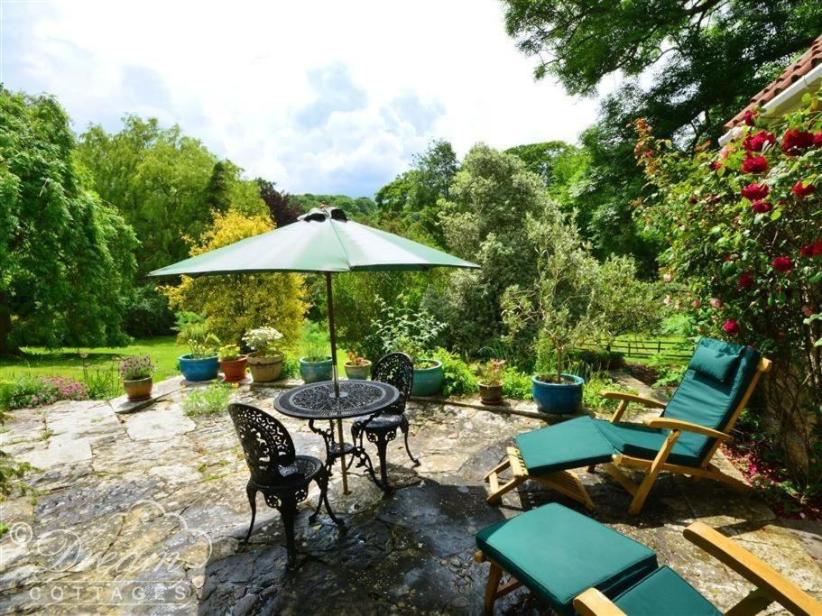 Sixpenny Cottage Upwey エクステリア 写真