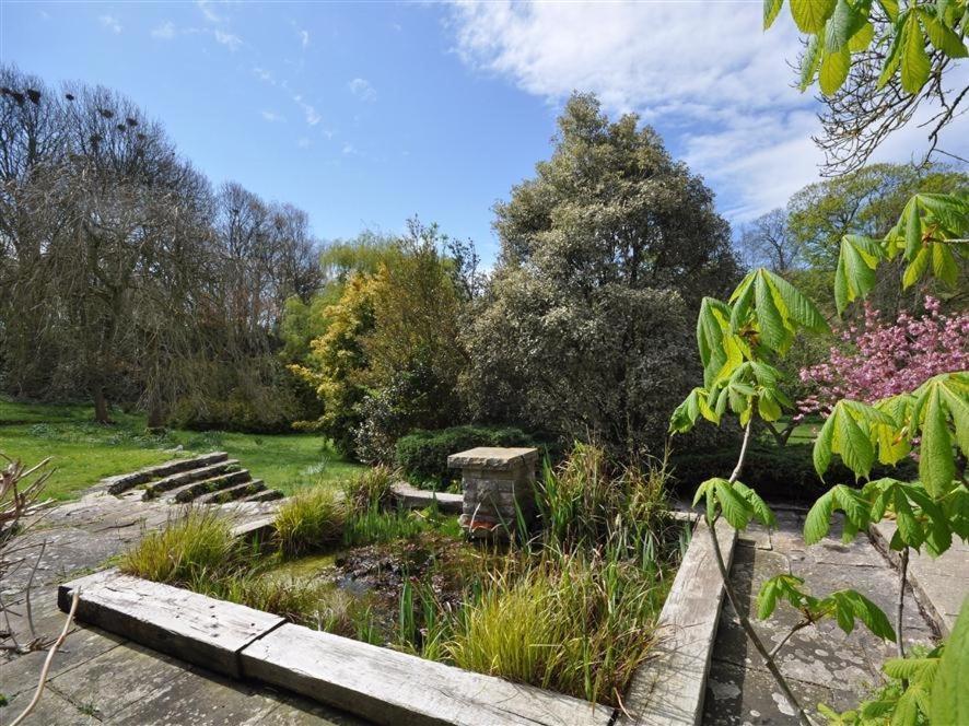 Sixpenny Cottage Upwey エクステリア 写真