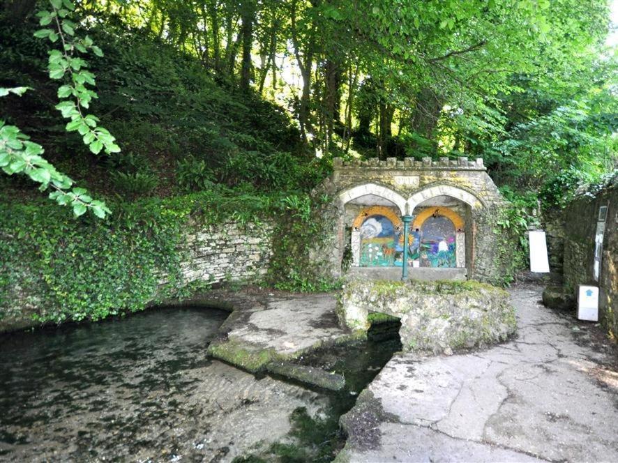 Sixpenny Cottage Upwey エクステリア 写真